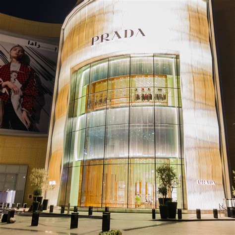 prada store in dubai.